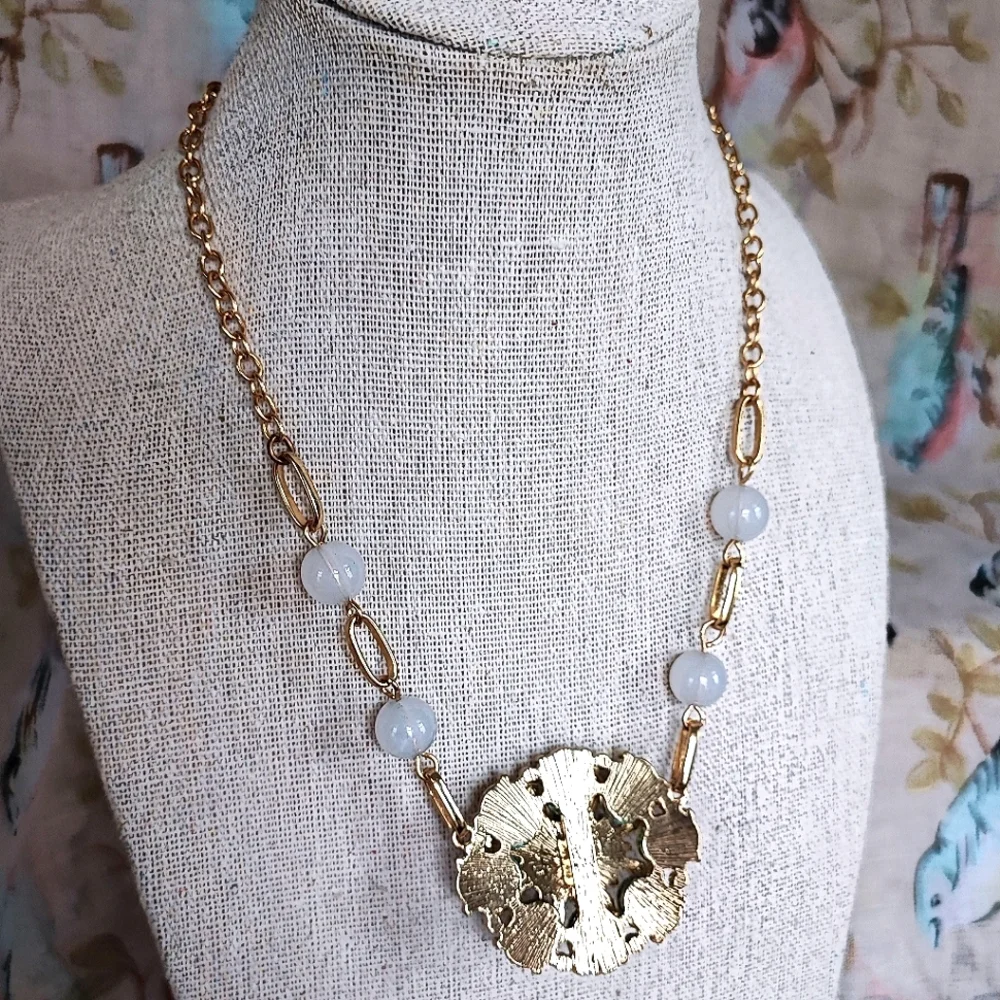 Pastel Mint Light Green Blue Rhinestone Creamy Opaque Vintage Necklace Gold Tone
